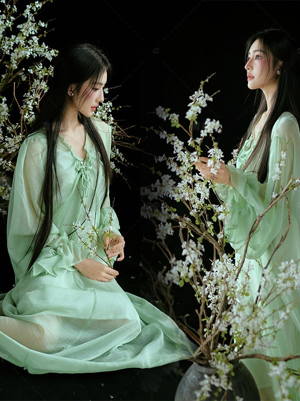 Ethnic Fashion Studio - 中国風の緑色のドレス伝統的でありながら現代的な改良版漢服写真スタジオ新着女性のファッション民族衣装