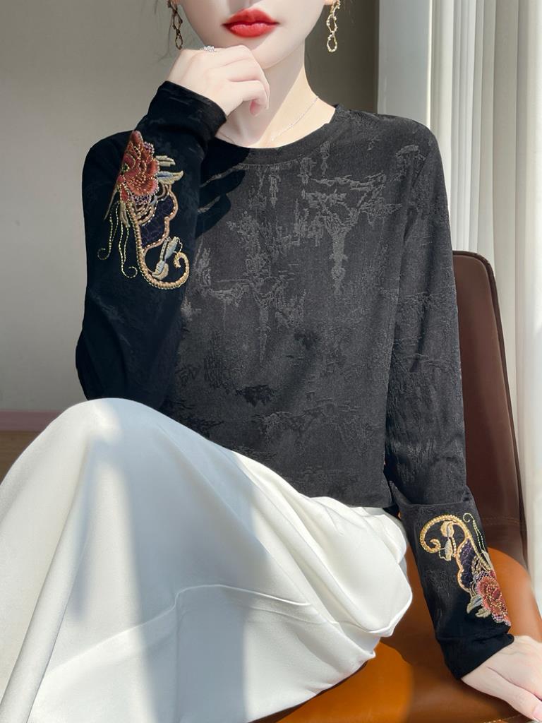 Ethnic Wear In Fashion - 新しい中国風ラウンドネック刺繍トップス女性のファッショナブルなパッチワークベースシャツ秋コレクション伝統的な民族衣装