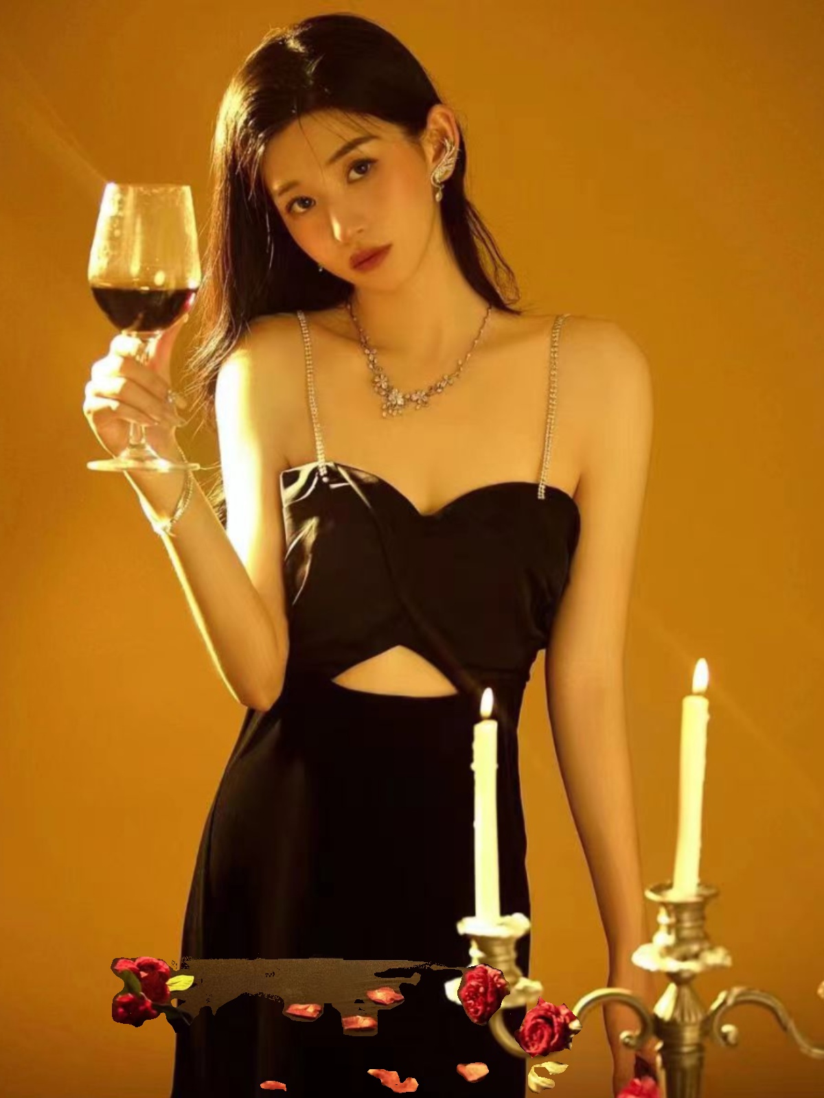 Ethnic Wear In Fashion - セクシーな背中開きストラップドレス写真スタジオテーマ女性ファッショナブルな雰囲気ガールアート写真撮影ステージ衣装エスニックウェア