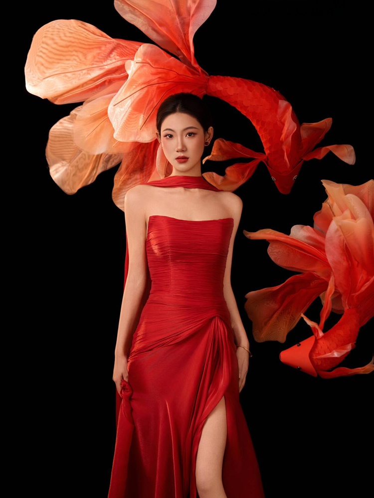 Ethnic Fashion Studio - 2026 新年赤い幸運の鯉中国風ドレススタジオ写真撮影伝統衣装女性のファッショナブルな民族衣装