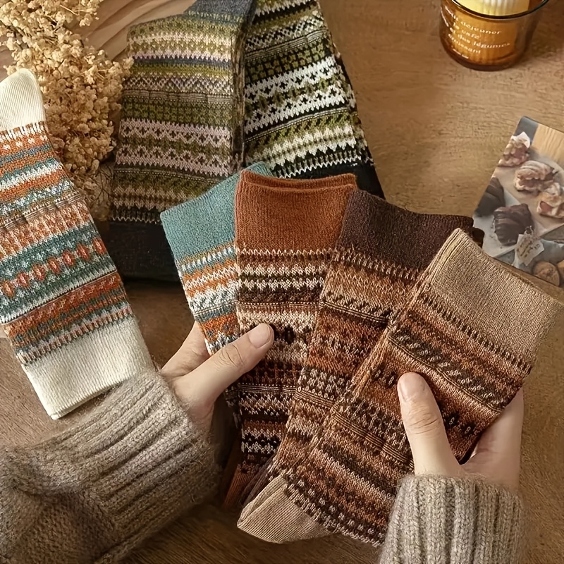 女性用ミッドカーフソックス,レトロソックス,ファッショナブル - Ethnic Fashion Design のレビューと価格