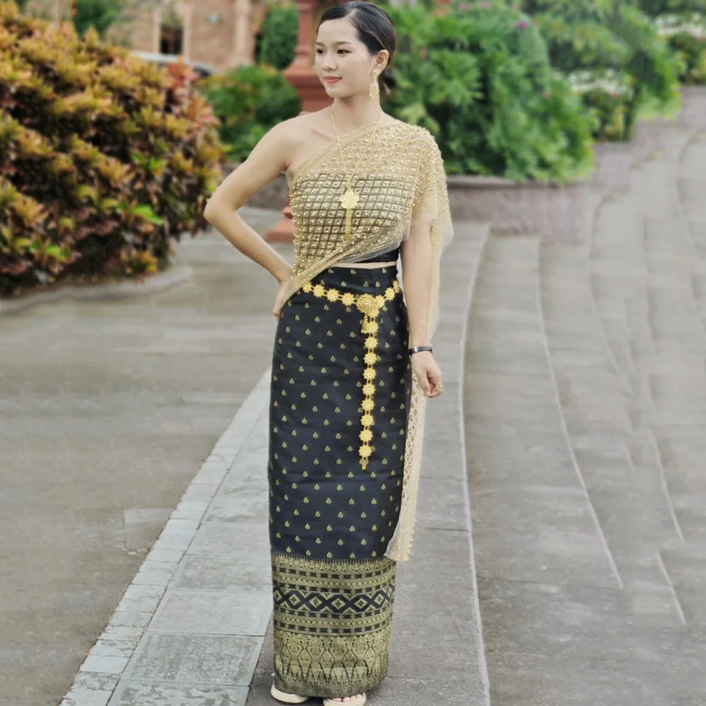 ストラップレスショールトップとスカートセット,女性用,アオダ - Batik Sarong Wrap のレビューと価格